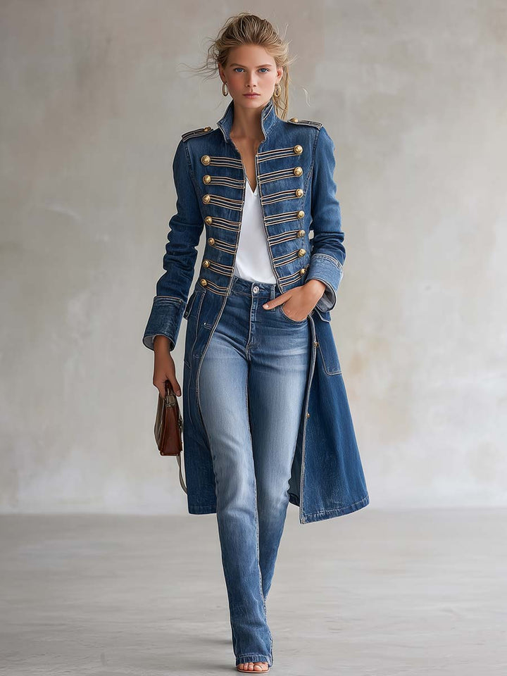 Garance | Manteau long en jean cintré style militaire à boutons dorés