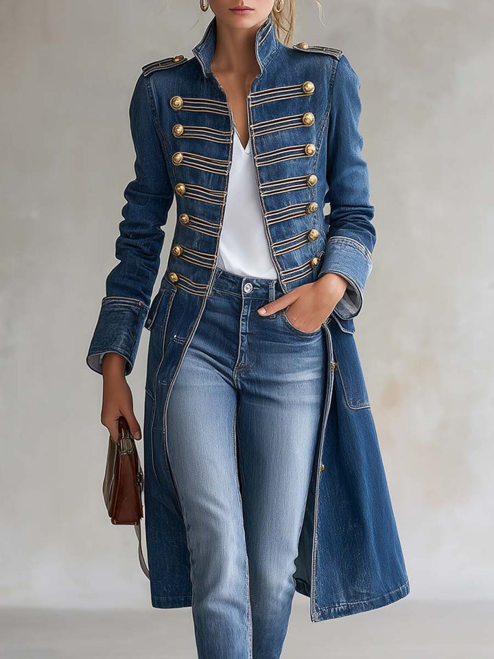 Garance | Manteau long en jean cintré style militaire à boutons dorés