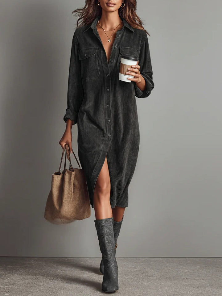 Colombe | Robe midi en velours côtelé avec poches et bouton unique