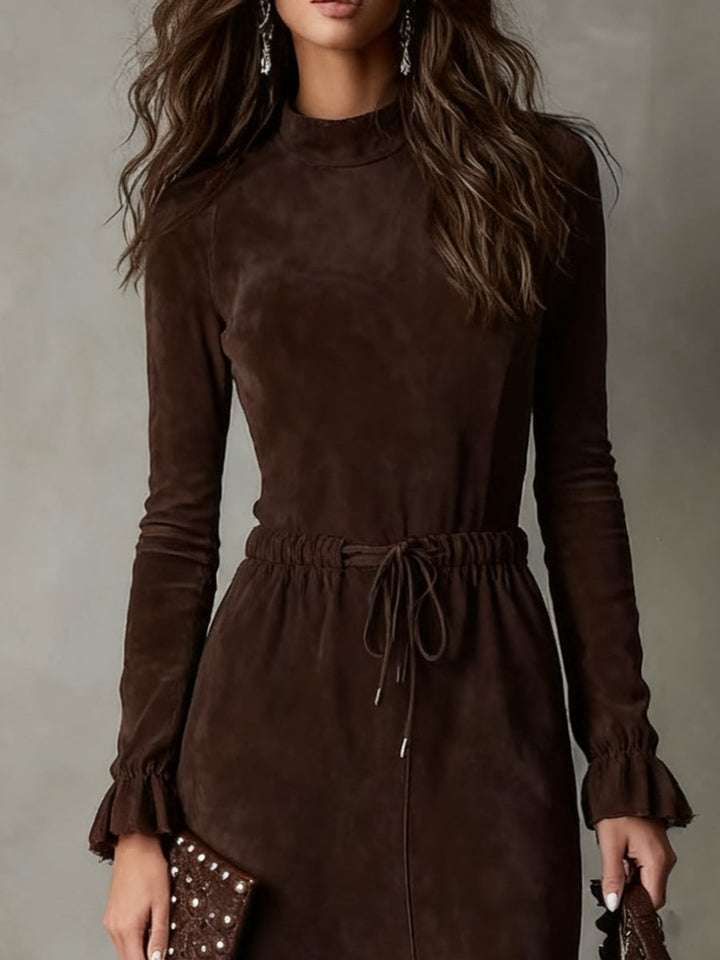 Chantal | Robe midi élégante en daim marron foncé avec cordon de serrage