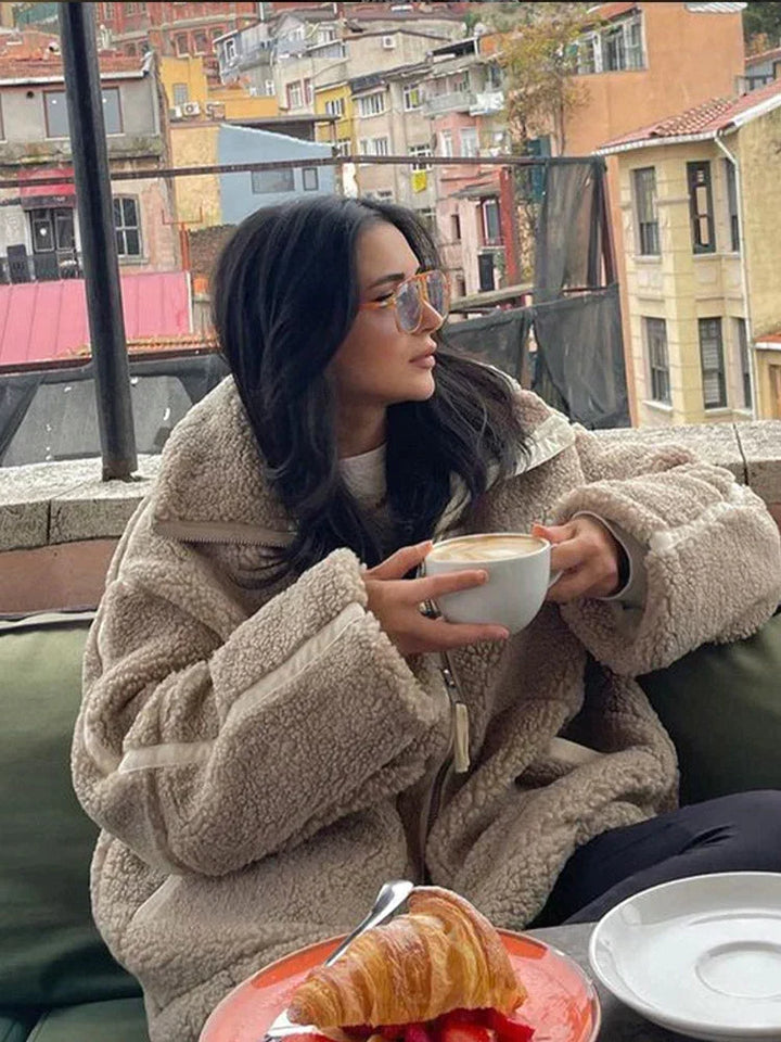 Silvia | Veste teddy oversize à col montant