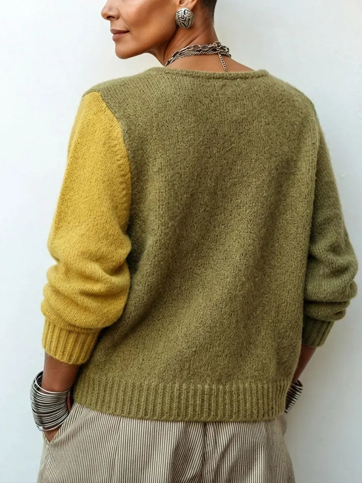 Freya | Cardigan asymétrique en maille à boutons et à blocs de couleur